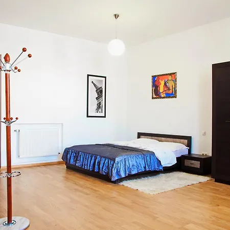Apartment In The Centre Of Lviv Room photo