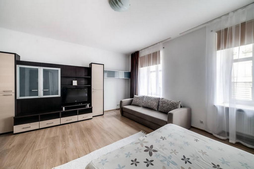 In The Centre Of Apartment *